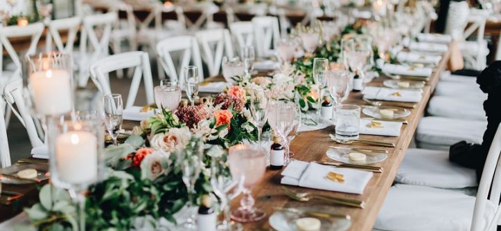 How to Become a Wedding Planner